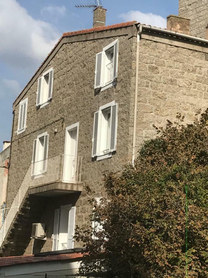 Duplex En Plein Centre * Propriano (Corsica)